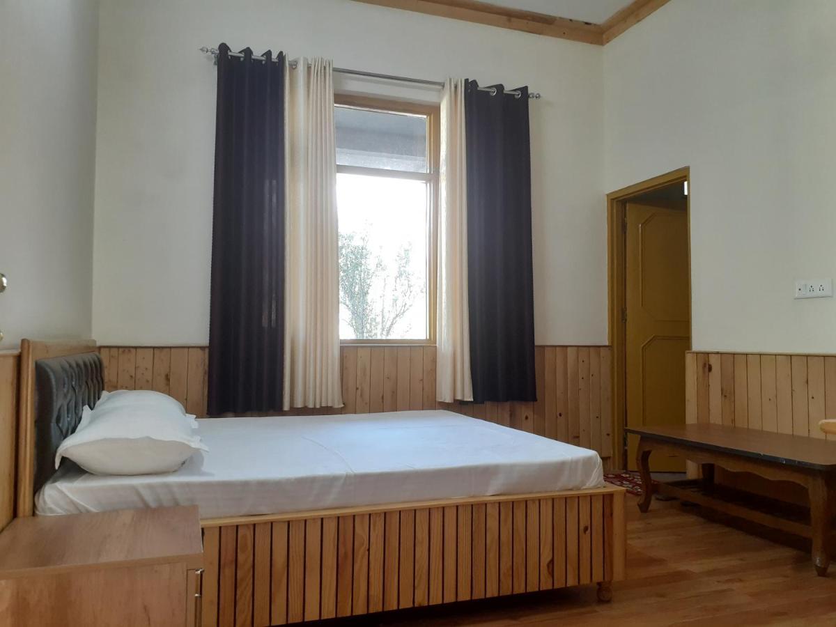 Gazing Moon Homestay Shamshi Exterior foto